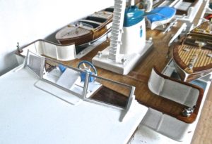 maquette bateau radiocommandée